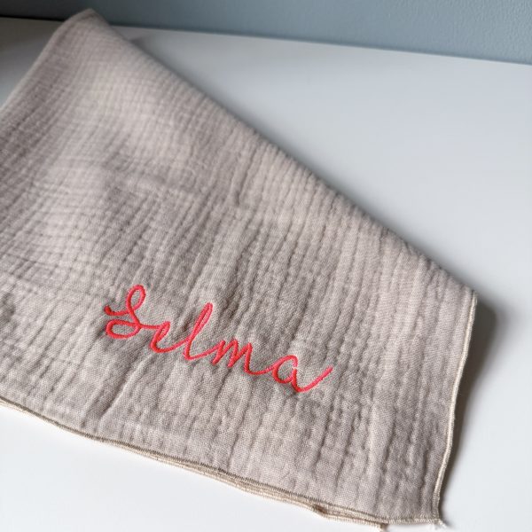 Personalisiertes Nuschi creme 60x60 cm